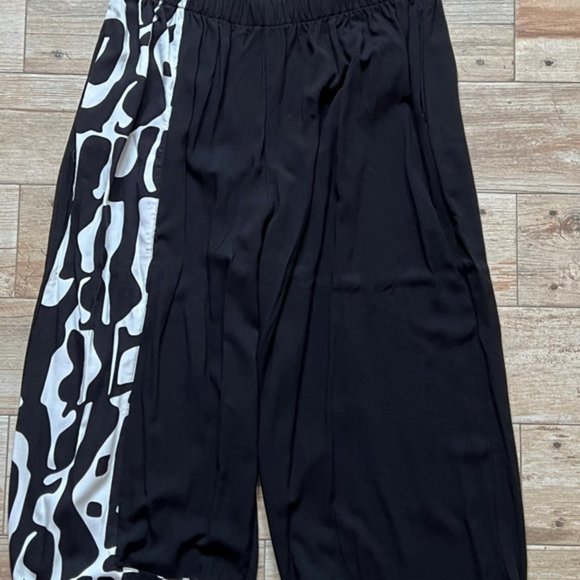 Elegant Darkwin White/Black Pant Suit - Premium Designer Turkish Style - Picture 8 of 9